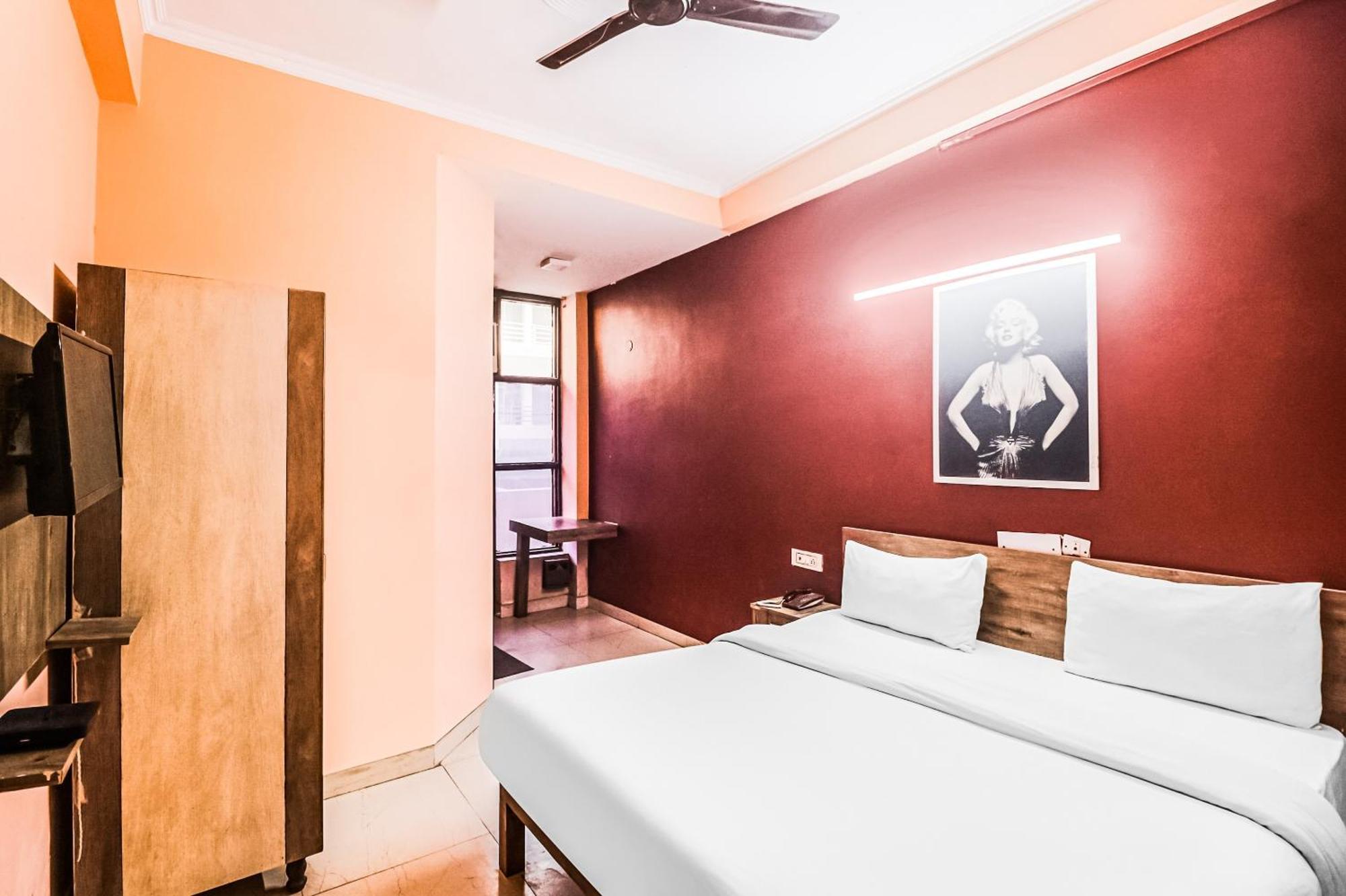 Hotel O Avni Residency Гургаон Экстерьер фото