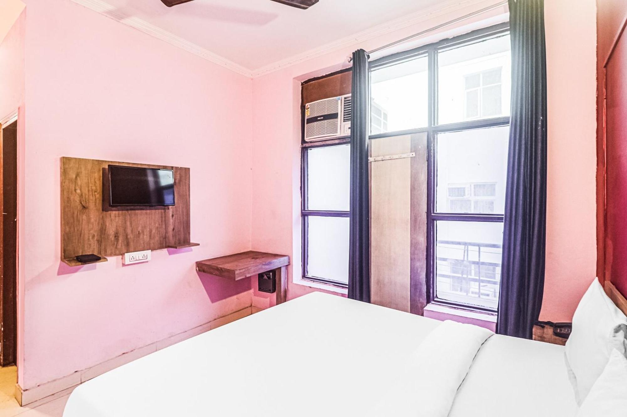 Hotel O Avni Residency Гургаон Экстерьер фото
